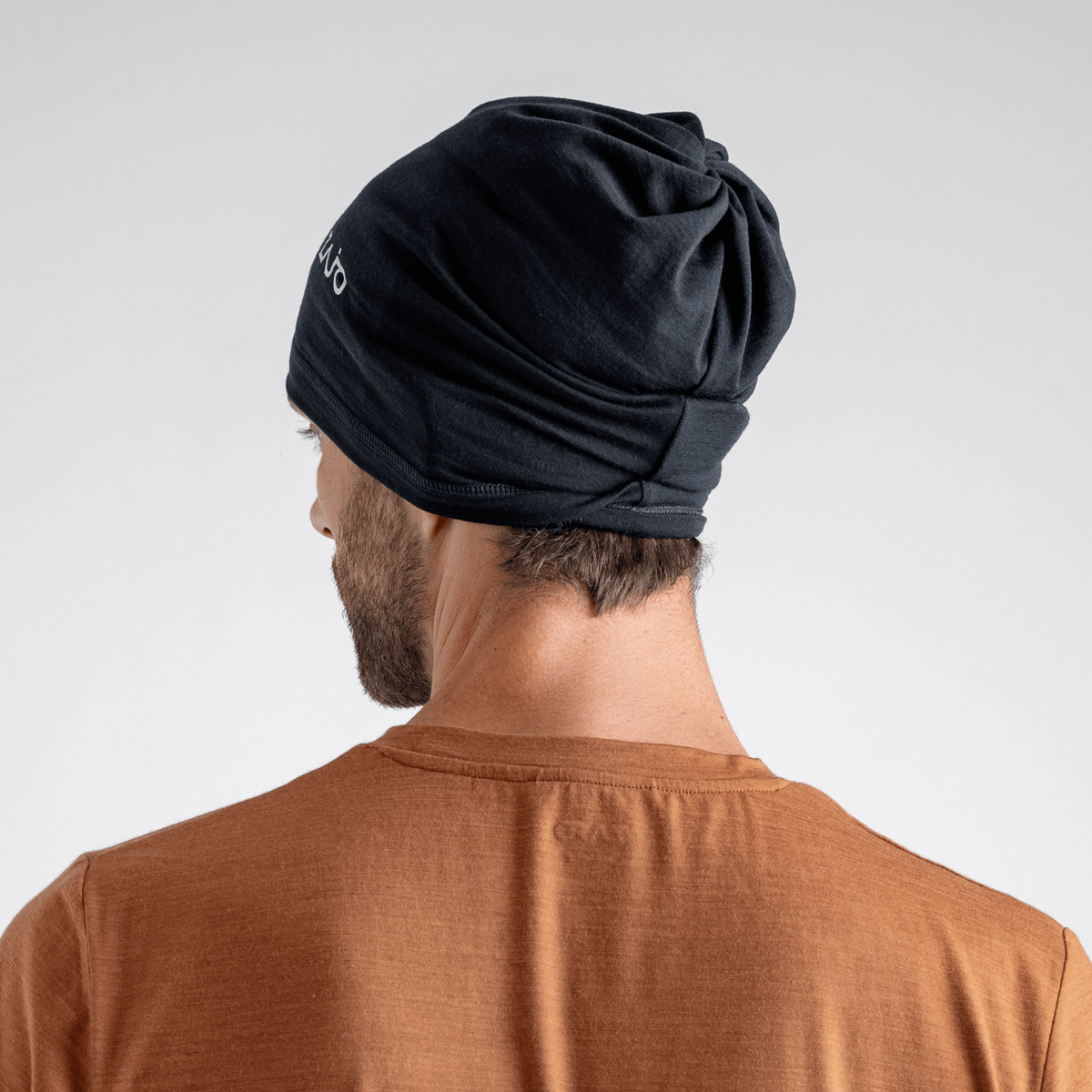 Senti Merino Multifunctional Scarf — Decadent Red